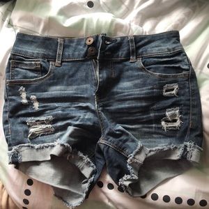 Mid-rise Midi shorts